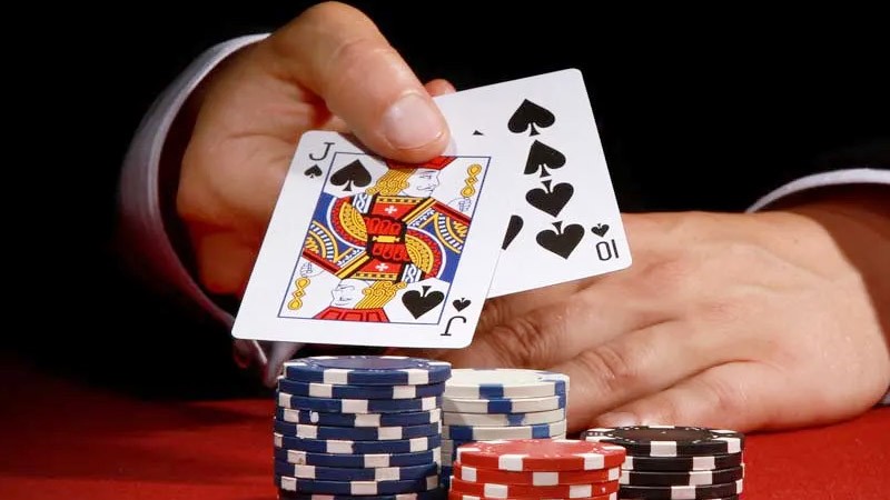 thùng là gì trong Poker